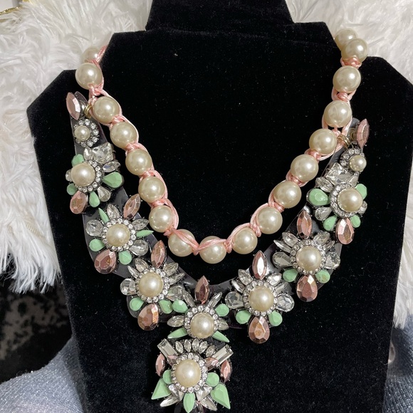 Special Crystal & Pearls Necklace - Picture 4 of 5